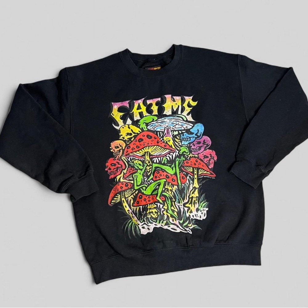 Teen hearts Graphic Mushroom Sweatshirt Psychedelic‎ Pullover Crewneck Medium